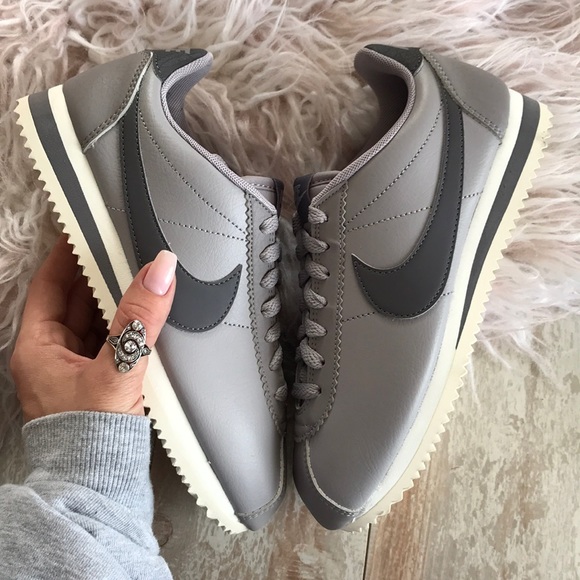 NWT🐺Nike Cortez Leather - Picture 3 of 7